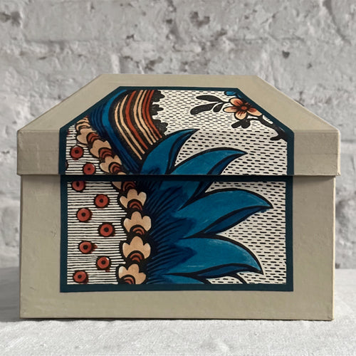 Antoinette Poisson Medium Wedding Box