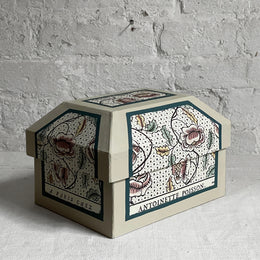Antoinette Poisson Small Wedding Box in Roses 51