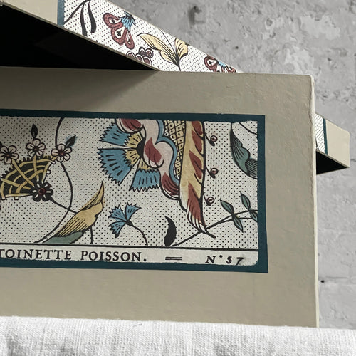 Antoinette Poisson Large Wedding Box in Jaïpur 57A