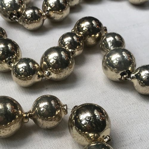 6' Bright Silver Pebbled Glass Ball Garland