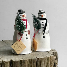 Ino Schaller Snowwomen with Gloves