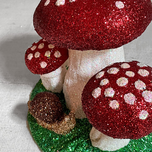 Glitter Red Mushrooms Family with Snail