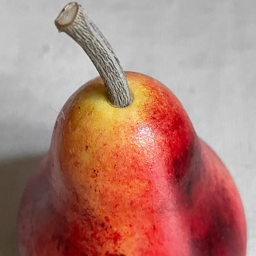 Carrara Marble Red Curved Pear