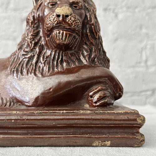Antique Ceramic Lion Sculpture Pair detail
