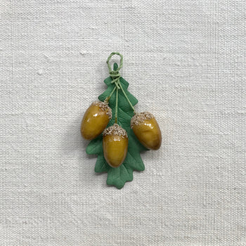Nostalgic Cotton Acorns with Paper Leaves Ornament