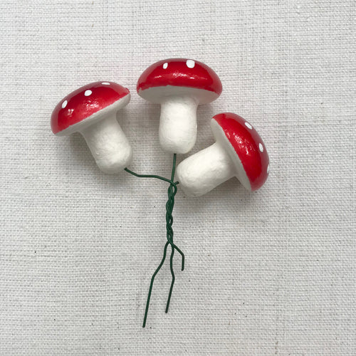 Medium Nostalgic Cotton Mushroom Twist-Tie Ornament Set