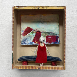 3D Assemblage with figures in a cigar box