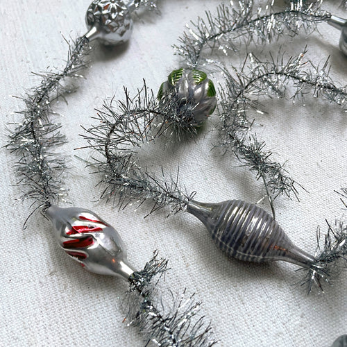 Nostalgic Tinsel Garland with Silver Classic Ornaments